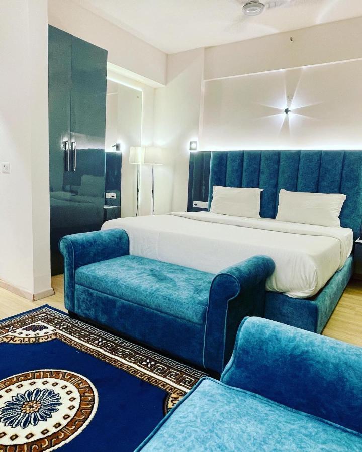 Aparthotel Neel Skye - Couple Friendly - Dlf My Pad, Gomtinagar , Lucknow Esterno foto