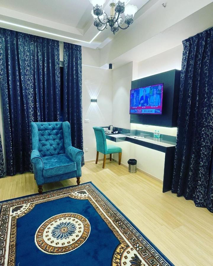 Aparthotel Neel Skye - Couple Friendly - Dlf My Pad, Gomtinagar , Lucknow Esterno foto