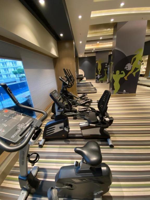 Aparthotel Neel Skye - Couple Friendly - Dlf My Pad, Gomtinagar , Lucknow Esterno foto