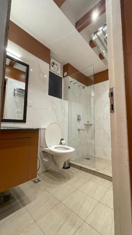 Aparthotel Neel Skye - Couple Friendly - Dlf My Pad, Gomtinagar , Lucknow Esterno foto